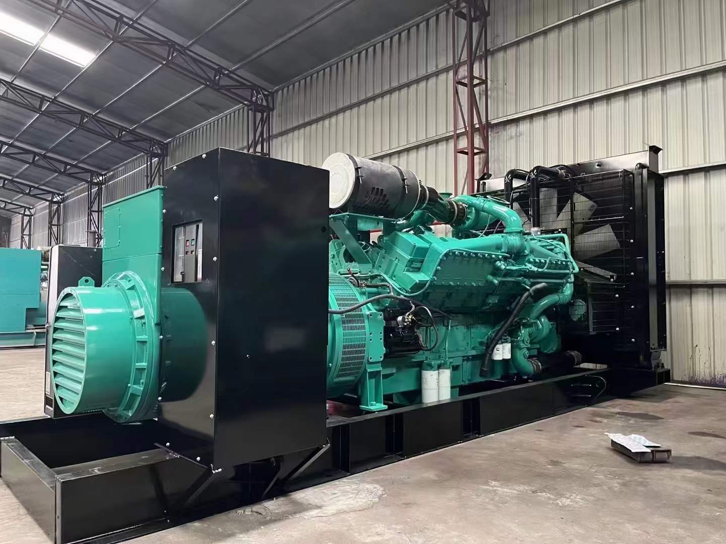 鄂尔多斯如何降低 800kW 柴油发电机输出电流的波动？